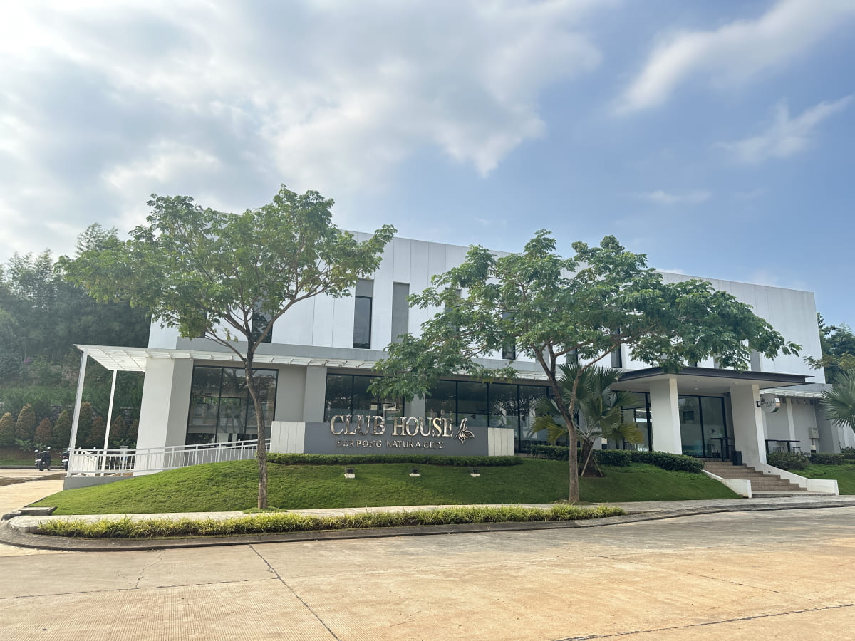 The Signature by Serpong Natura City Facilities Slide